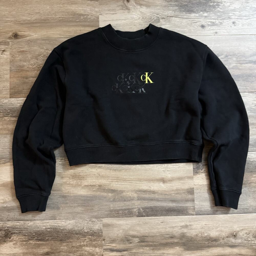 Calvin Klein Jeans Cropped Sweatshirt Women’s Small Black CK Logo Crewneck